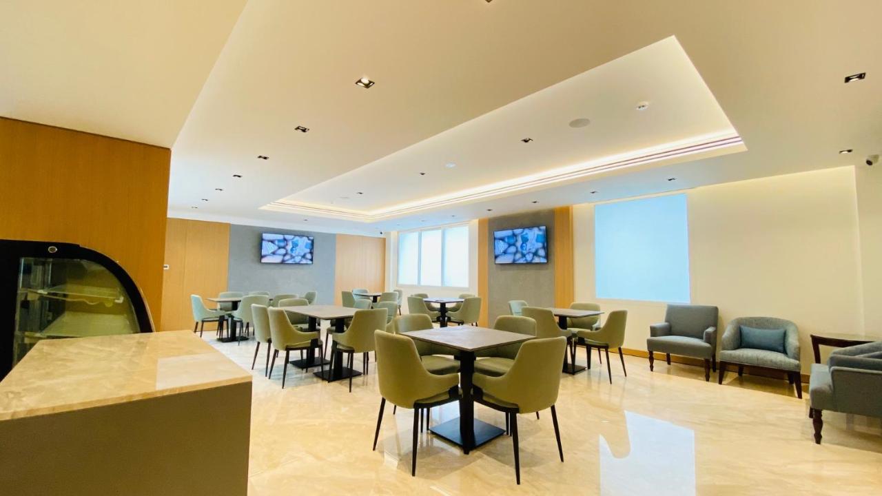 Sitara Hotel Apartment Dubai Bagian luar foto