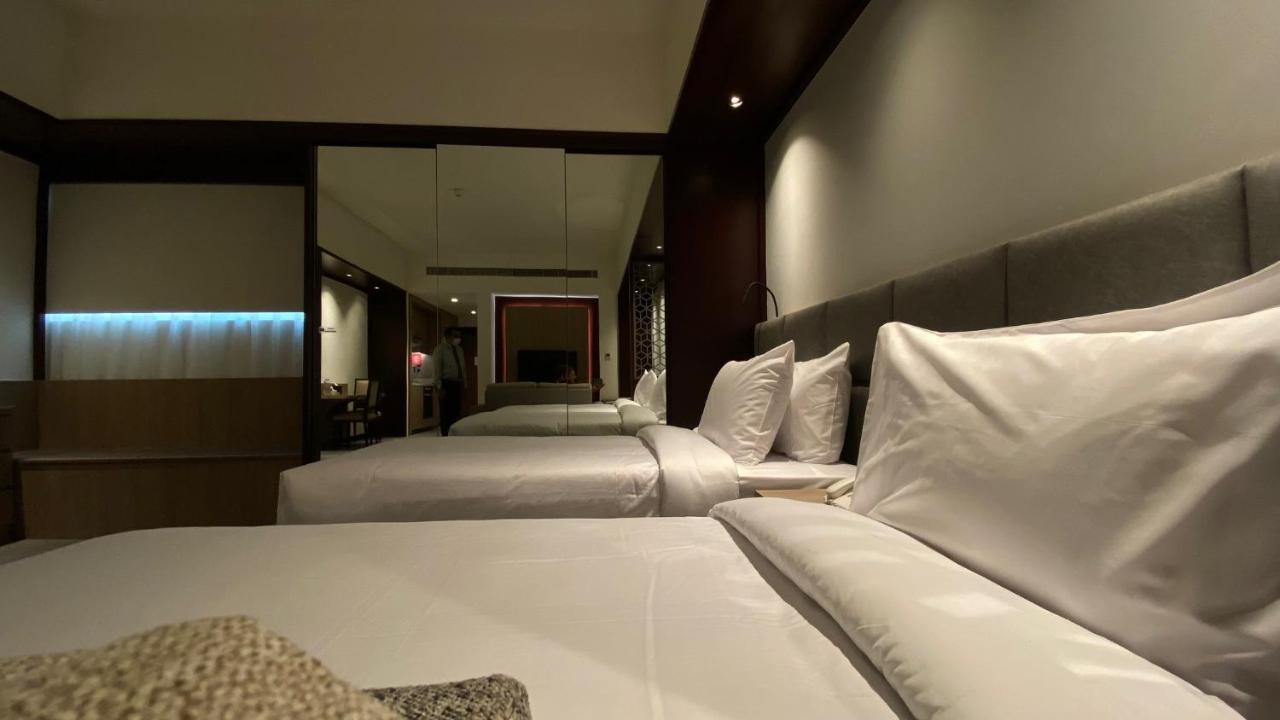 Sitara Hotel Apartment Dubai Bagian luar foto