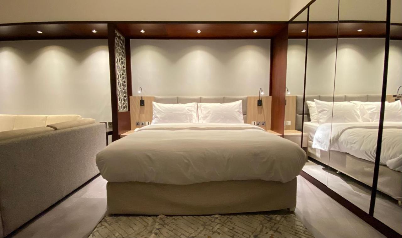 Sitara Hotel Apartment Dubai Bagian luar foto