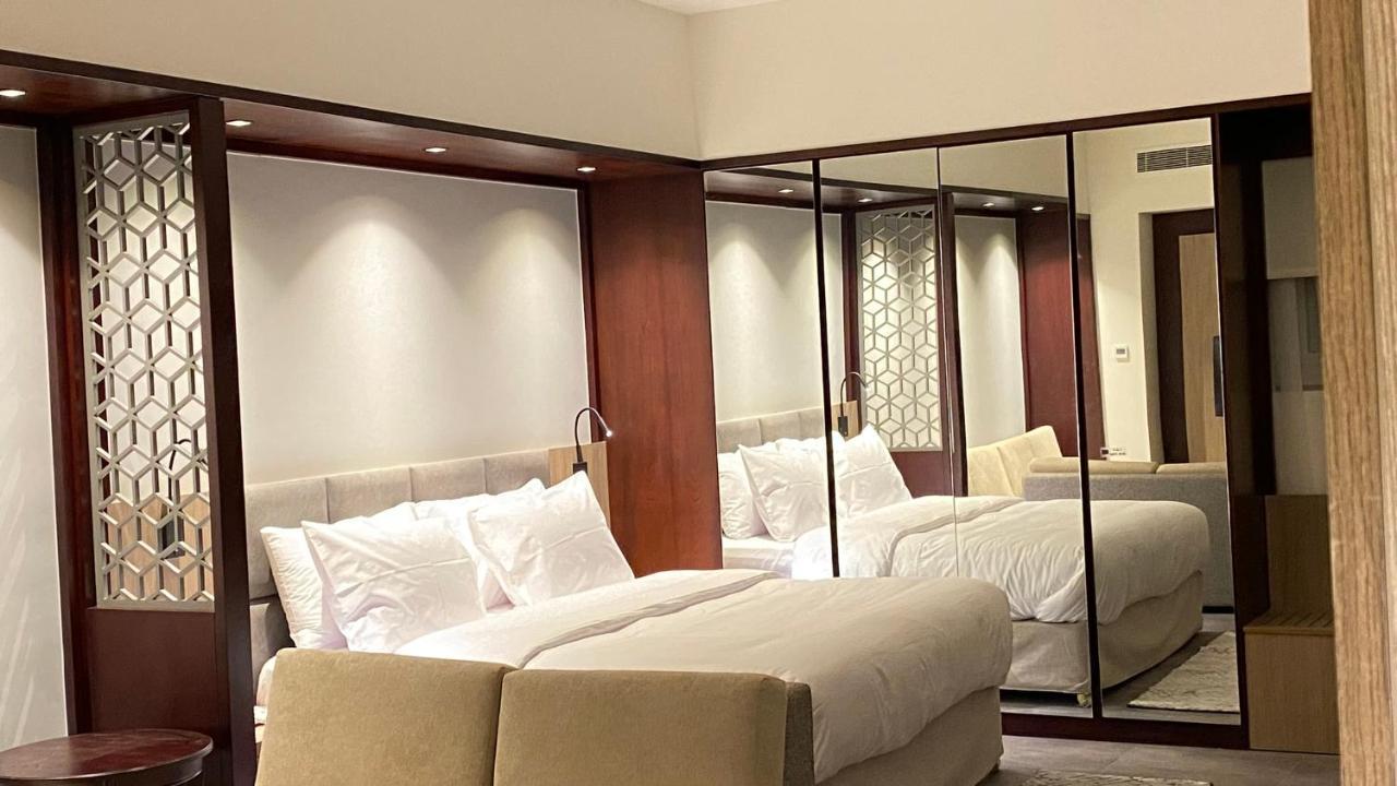 Sitara Hotel Apartment Dubai Bagian luar foto