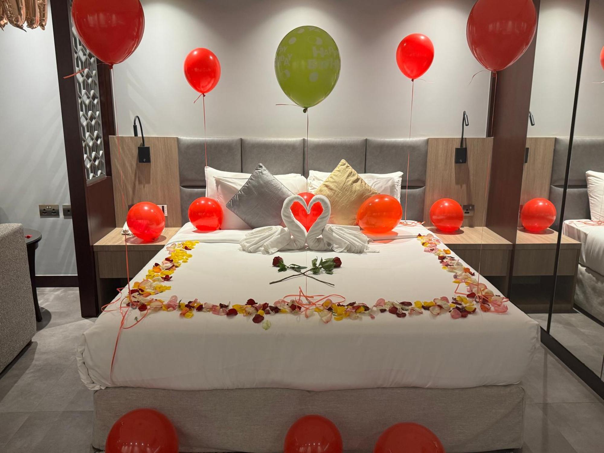 Sitara Hotel Apartment Dubai Bagian luar foto